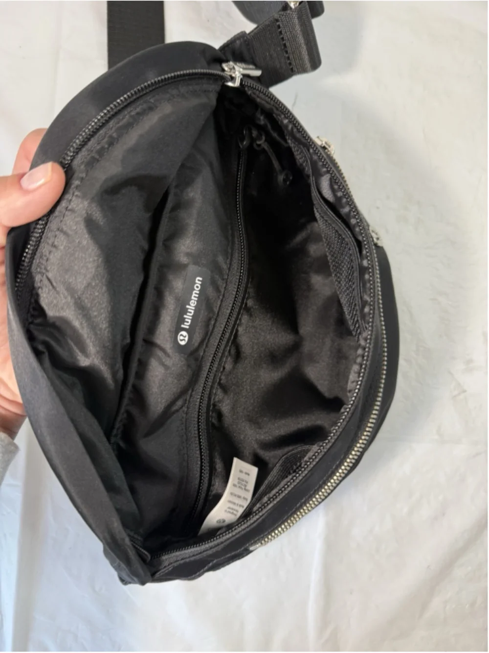 Lululemon City Adventurer Belt Bag 2.5L Silver Tone Hardware Black new